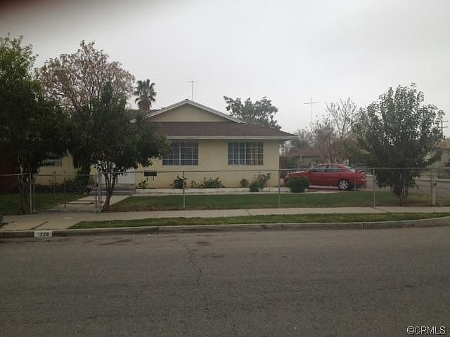1st image of 1229 W 17th St