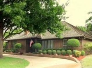 6817 Meadows West Dr S, Fort Worth, TX 76132