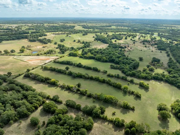 868 Nored Rd, Forestburg, TX 76239