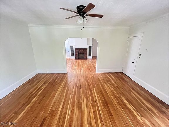 3rd image of 1372 Bonnieview Ave