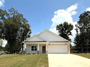 162 Sugar Maple Dr, Florence, AL 35633