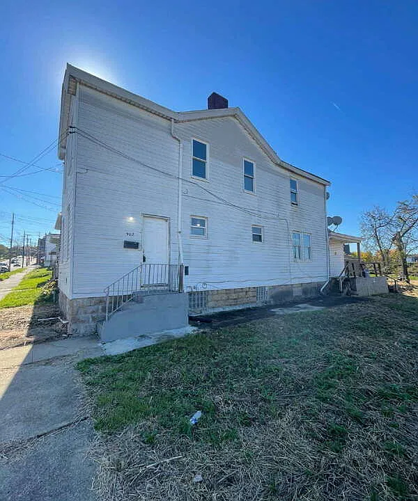 902 Union Ave