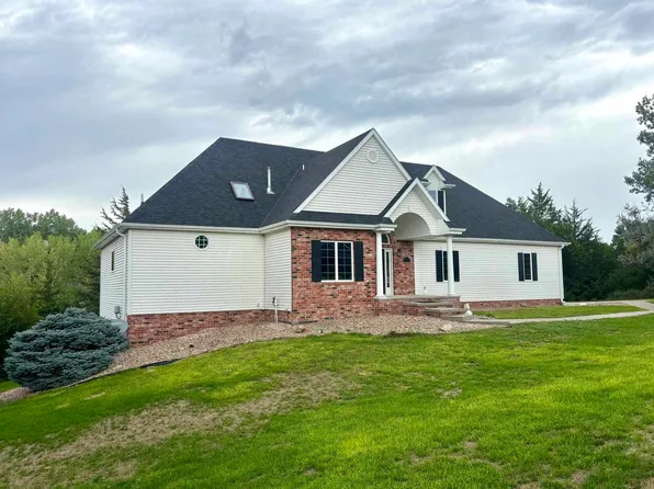 36 Red Fox Ln, Kearney, NE 68845