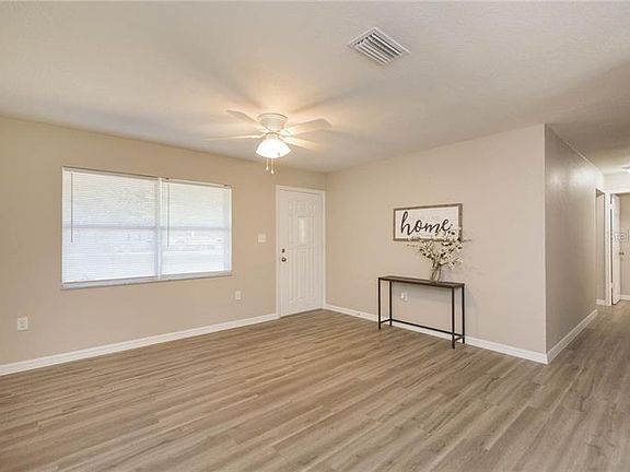 3rd image of 3059 Keysville Dr