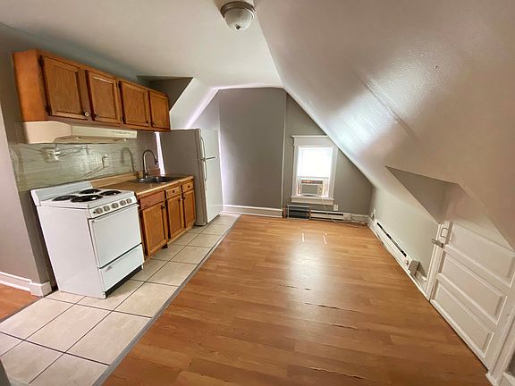 2nd image of 408 E Roosevelt Blvd #3rd