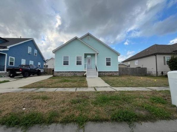 3808 Dominique Dr, Chalmette, LA 70043