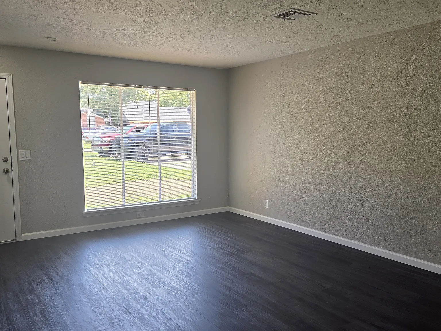4316 Willowpoint Dr — Photo 4