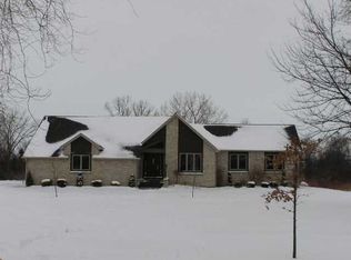 271 Berry Rd, Fredonia, NY 14063