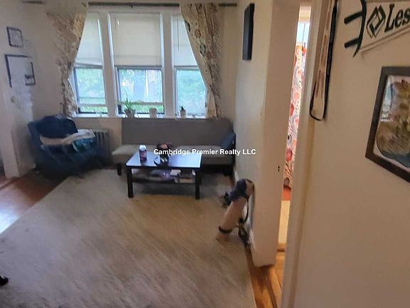5th image of 2 Crawford St APT 1