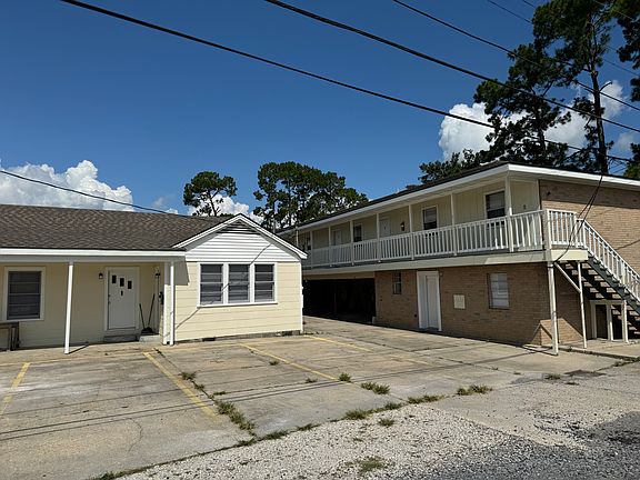 3rd image of 1700 Ridgefield Ave #F