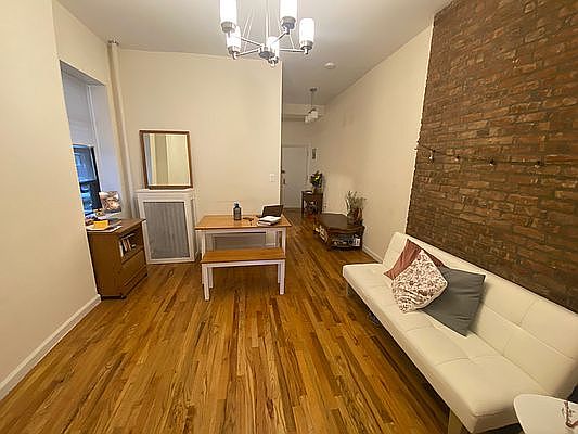 3rd image of 35 Graham Ave #3A
