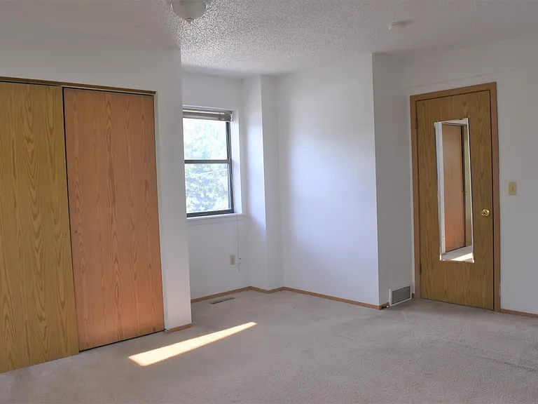 2927 Broadway St #1 — Photo 6