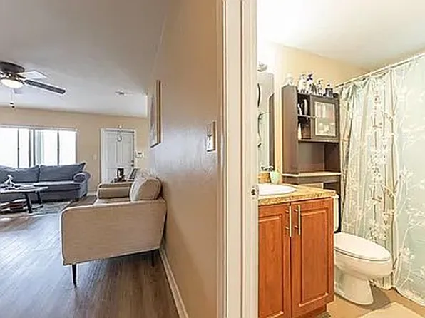 2920 Cynthia Ln APT 202, Lake Worth, FL 33461