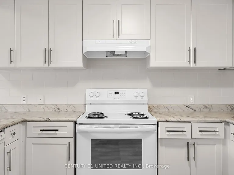 82 Munroe St #102 — Photo 23