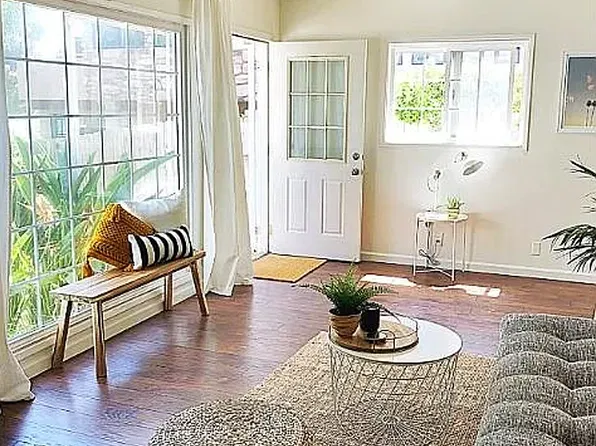 710-12 3rd St #712, Encinitas, CA 92024