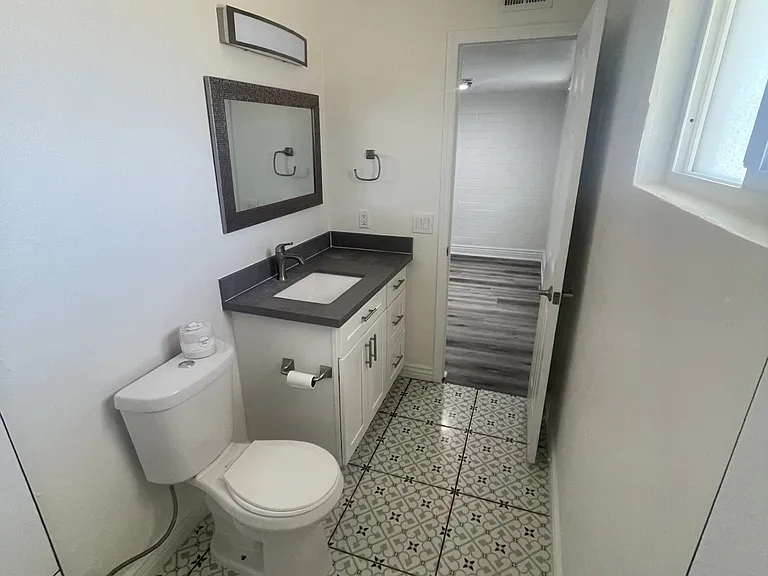 6725 E Earll Dr #14 — Photo 8