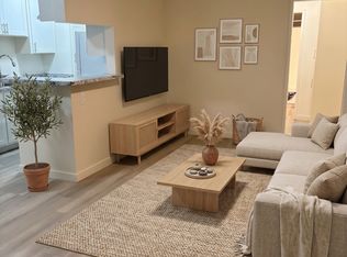 1843 7th St APT 8, Santa Monica, CA 90401