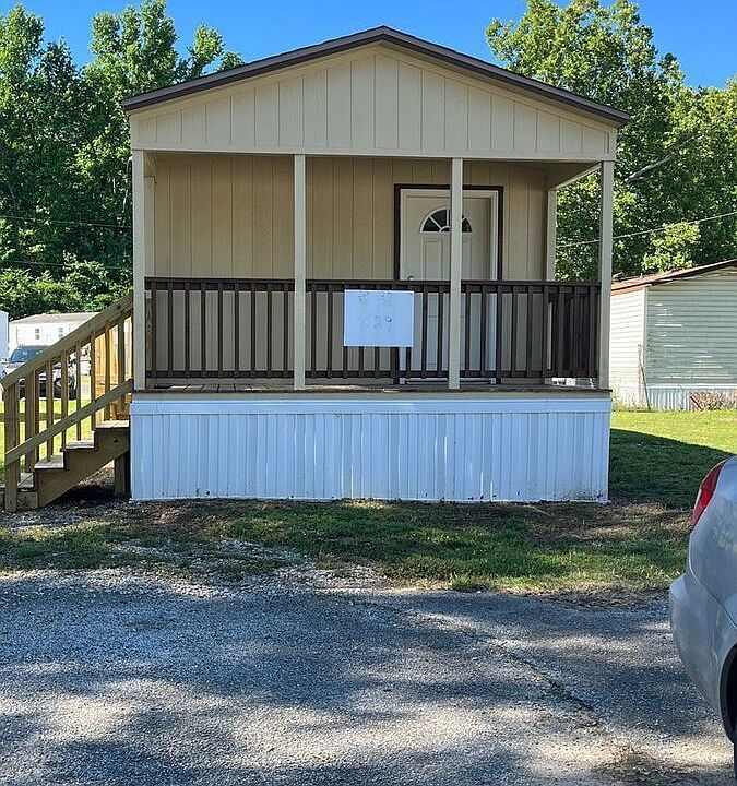 1st image of 1629 Dena Dr