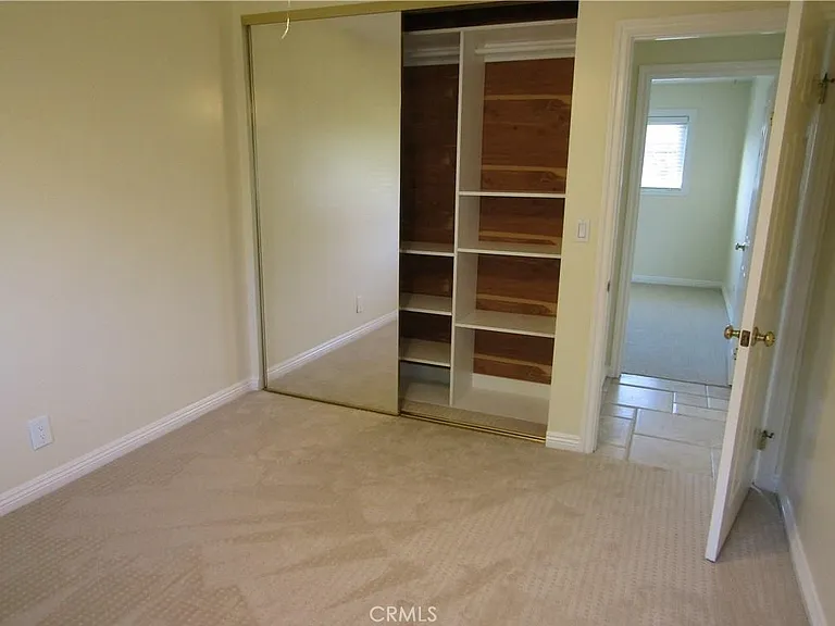 8901 Shore Cir — Photo 18