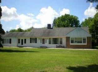 390 Maple Ave, Sheffield, MA 01257