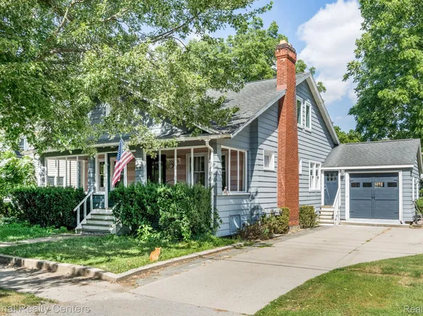 134 N Anderson St, Lake Orion, MI 48362