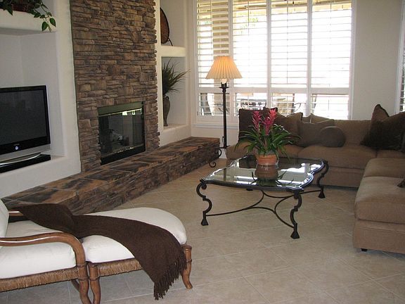 Huge Inviting Family Room