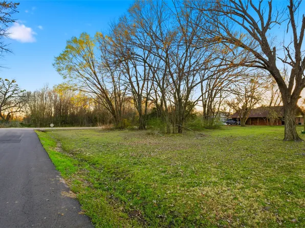 SE 1st St, Cooper, TX 75432