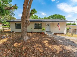308 Forest St, Fruitland Park, FL 34731