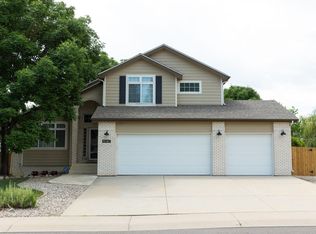 1040 Wisteria Dr, Loveland, CO 80538