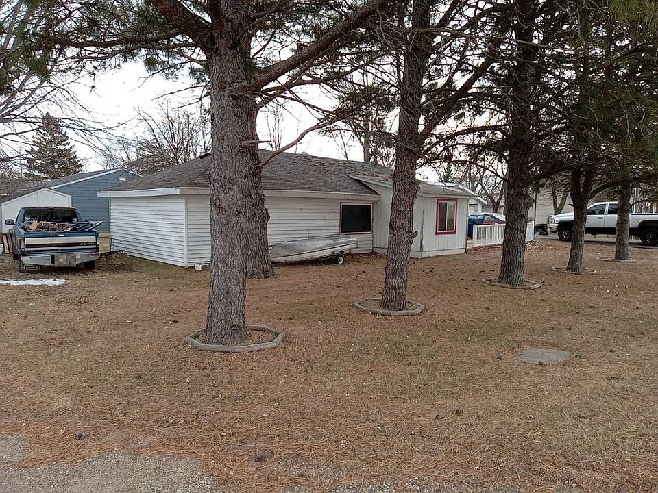 2nd image of 14 21st St SW