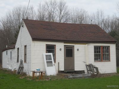 9754 Southwestern Blvd, Angola, NY, 14006