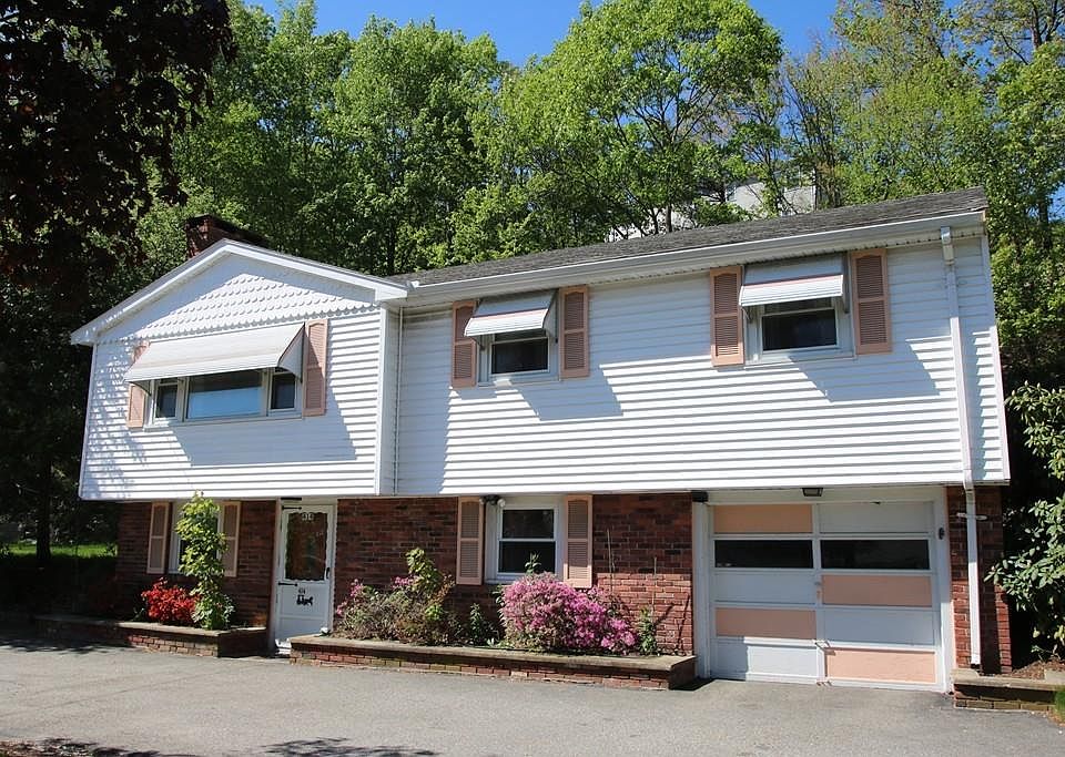 1st image of 414 Essex St