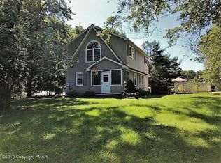 293 Autumn Dr, Bangor, PA 18013
