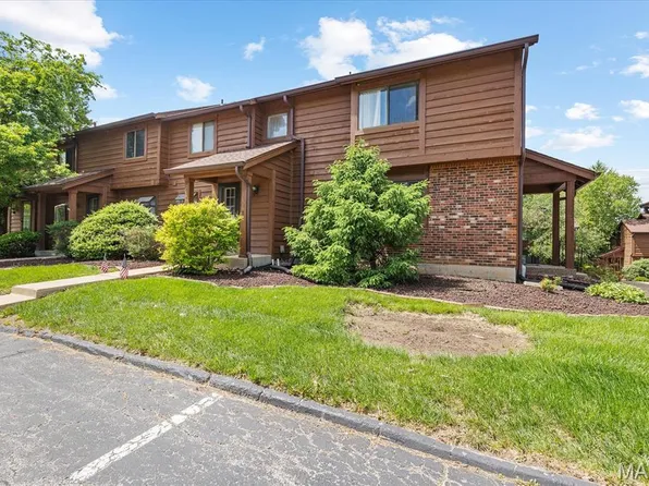 228 Cedar Grove Dr Unit D, Saint Charles, MO 63304