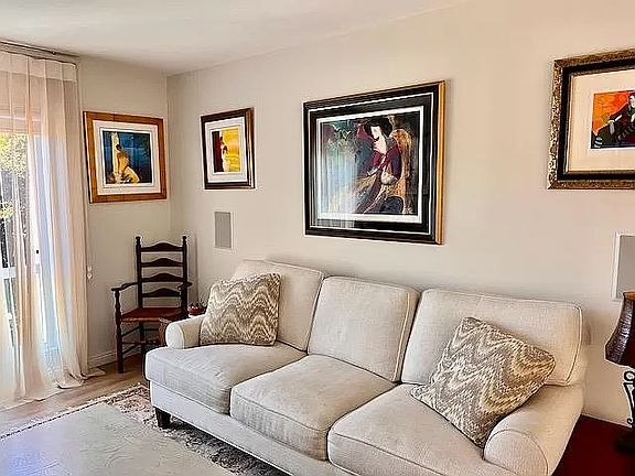 Living room - again, for long term stays, all furniture and art removable.