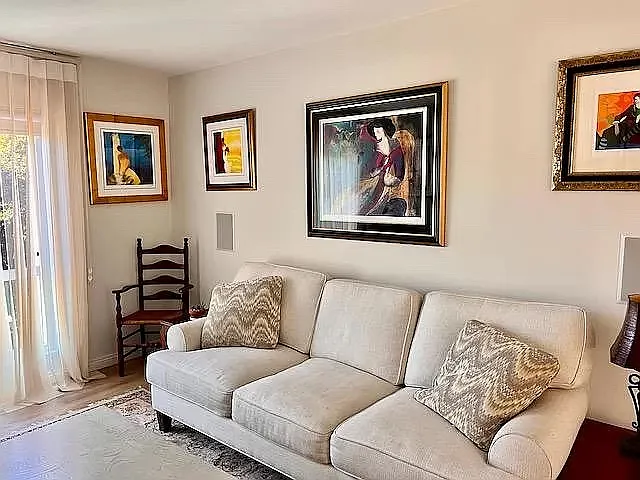 Living room - again, for long term stays, all furniture and art removable.
