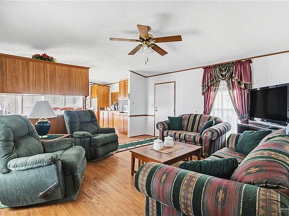 3rd image of 215 S Valley View Rd #15&16