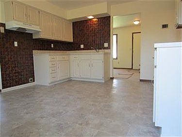 5th image of 844 Idlewood Ave