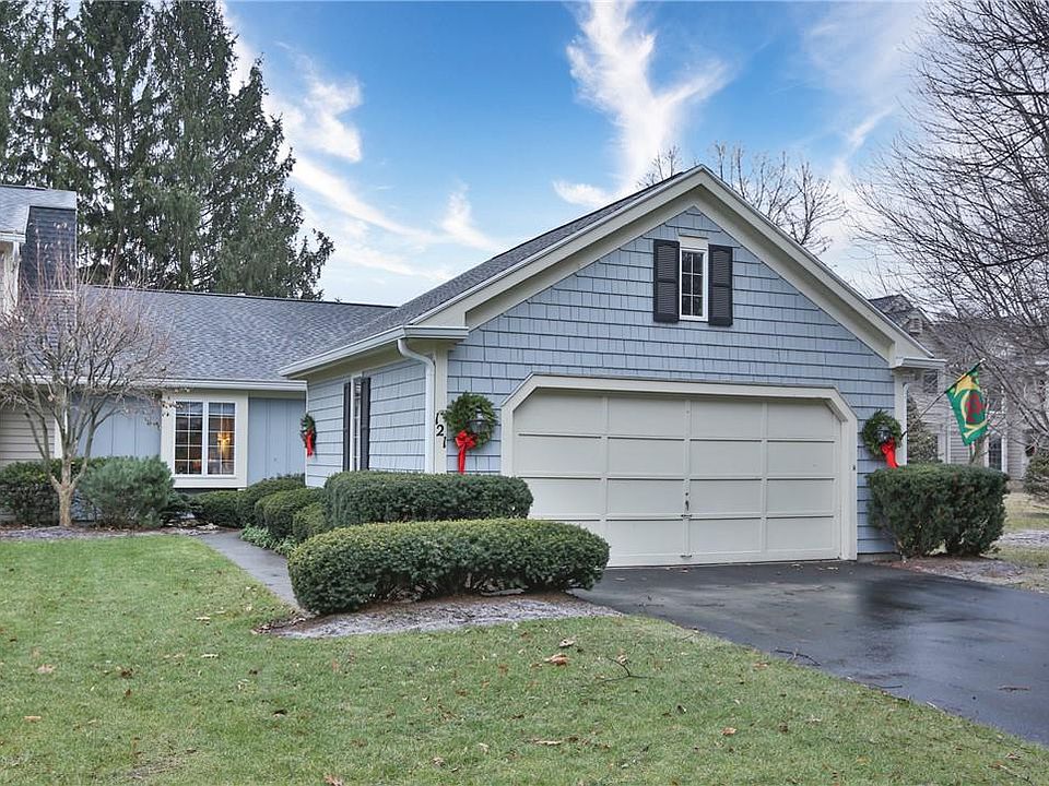 1st image of 121 Wood Creek Dr