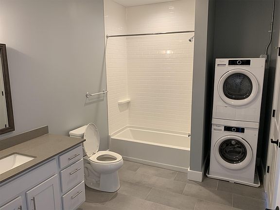 4th image of 24 Amity St APT 205