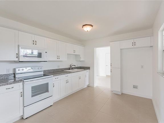 2nd image of 6416 N Hale Ave