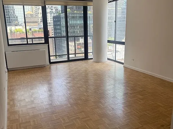 255 E 49th St APT 15A, New York, NY 10017
