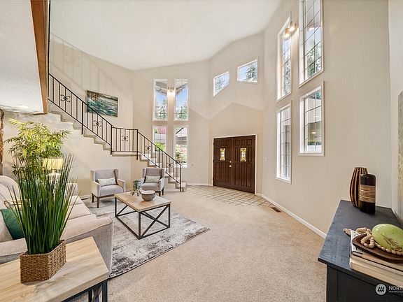 5th image of 2915 Riverlea Drive SE