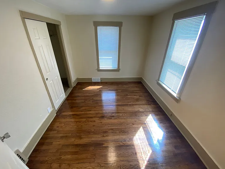 3674 Bedford Ave — Photo 7