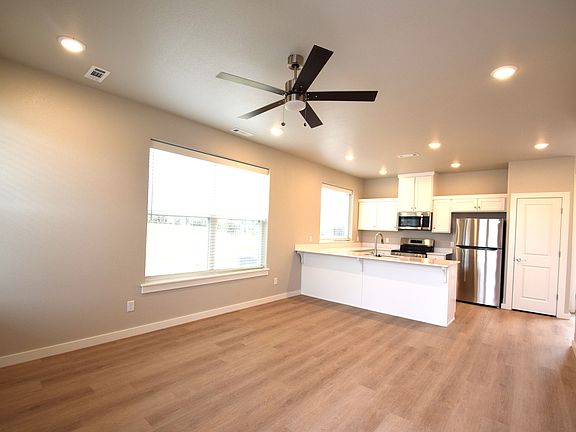 4th image of 1804 Casuarina Dr #2