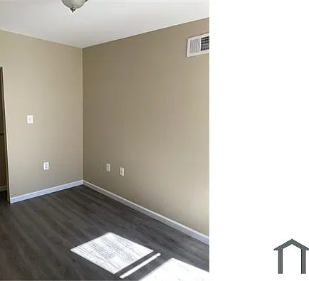 3924 Reno St — Photo 6