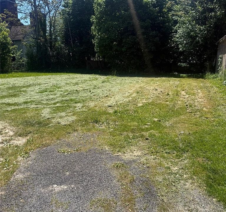 1st image of 633 Broadway St Lot 3