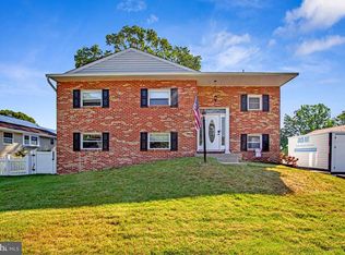 7947 Roxbury Dr, Glen Burnie, MD 21061