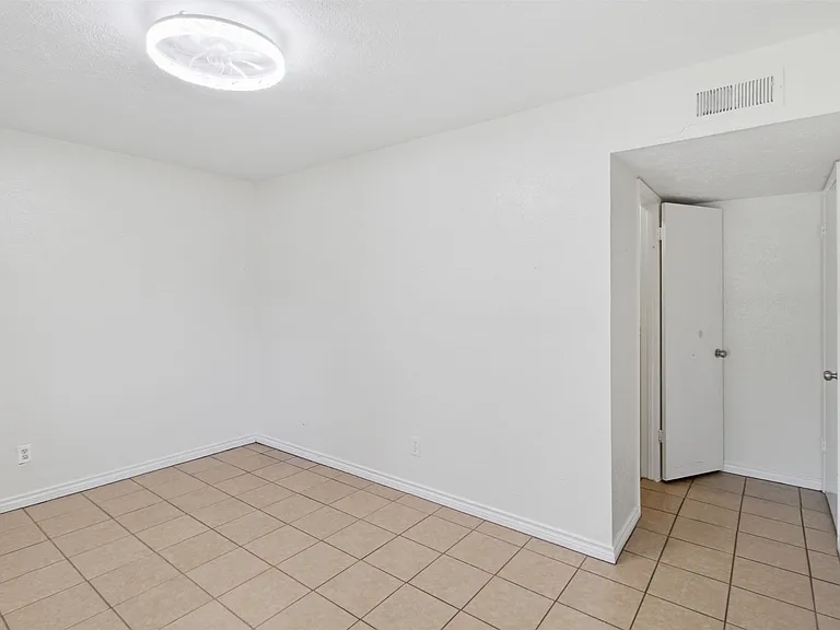 3709 Yaupon Dr — Photo 15