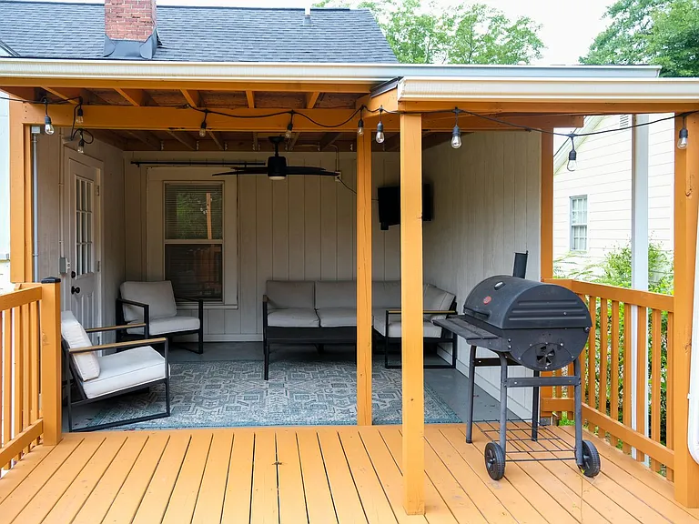 133 E Wilburn Ave — Photo 16
